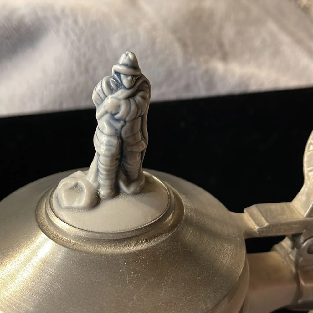 AVON -1997-Vintage Tribute to Rescue Workers Stein made in Brazil #22449